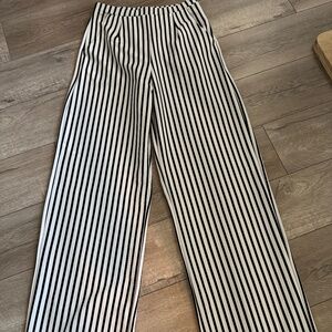 NWT pretty little thing strip pant